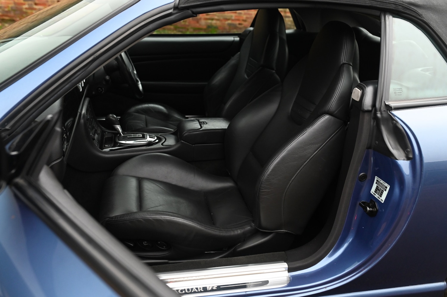 Used Jaguar XKR 2004 for sale - 77459771: Photo 23