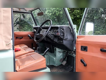 Used Land Rover Defender 110 1989 for sale - 79380435: Photo