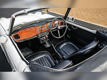 Used Triumph TR4 undefined for sale - 76449243: Photo