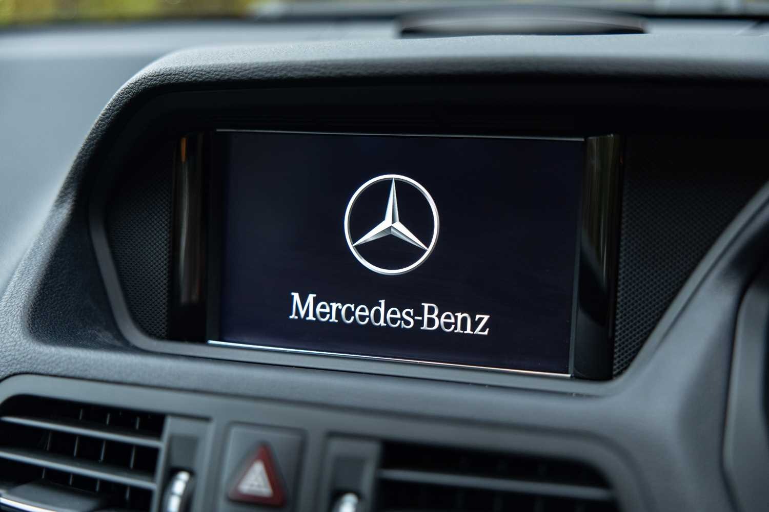 Used Mercedes-Benz E Class 2010 for sale - 76557128: Photo 28