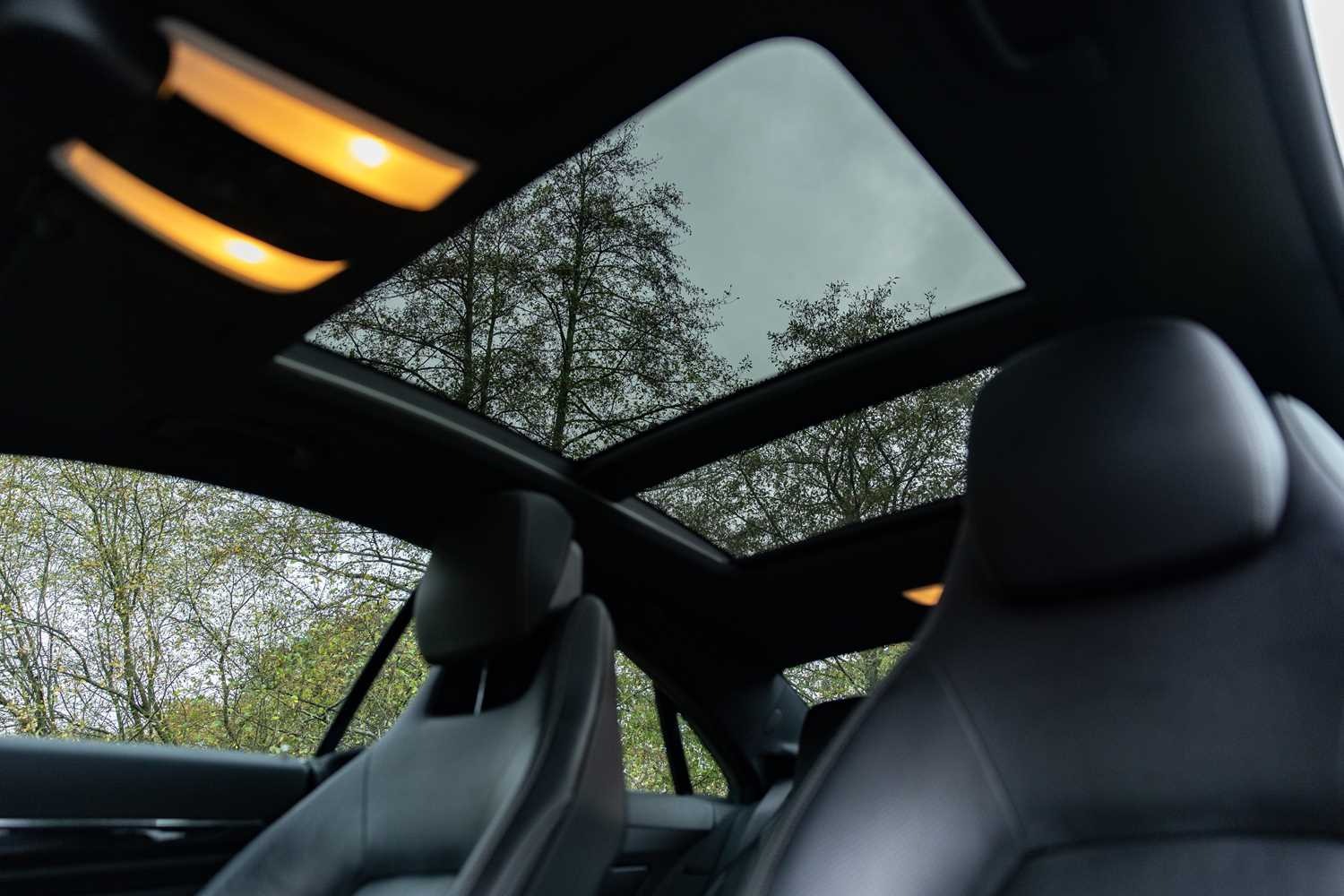 Used Mercedes-Benz E Class 2010 for sale - 76557128: Photo 34