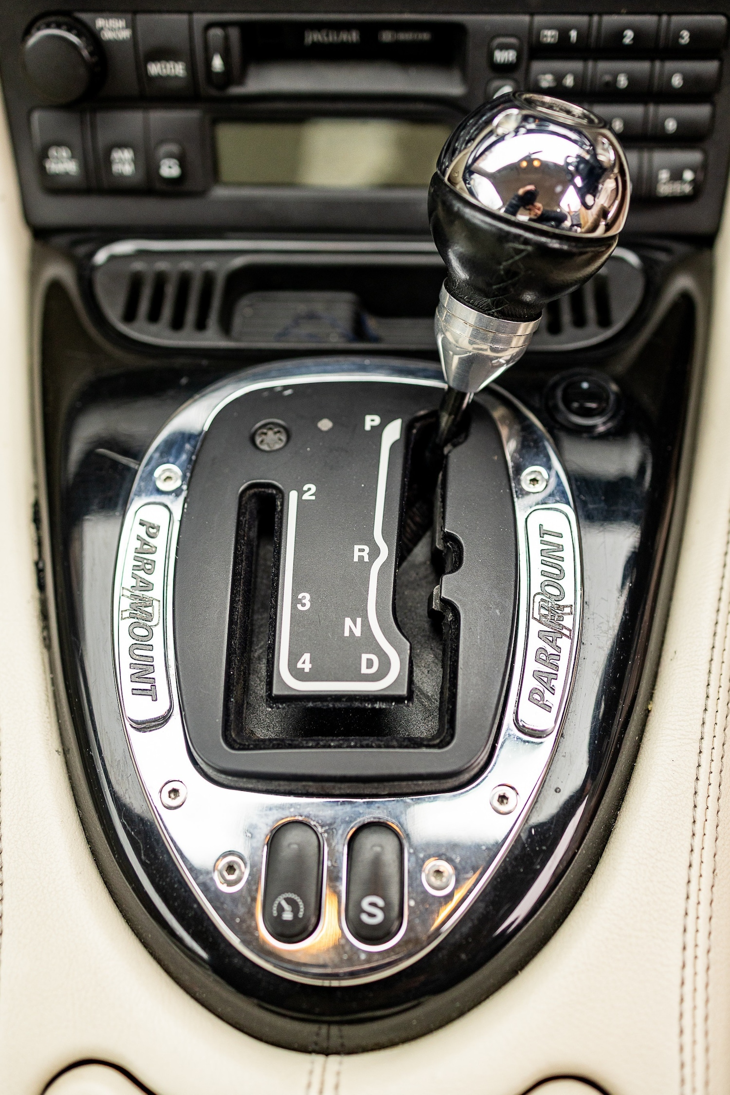 Used Jaguar XKR 1998 for sale - 77449600: Photo 38