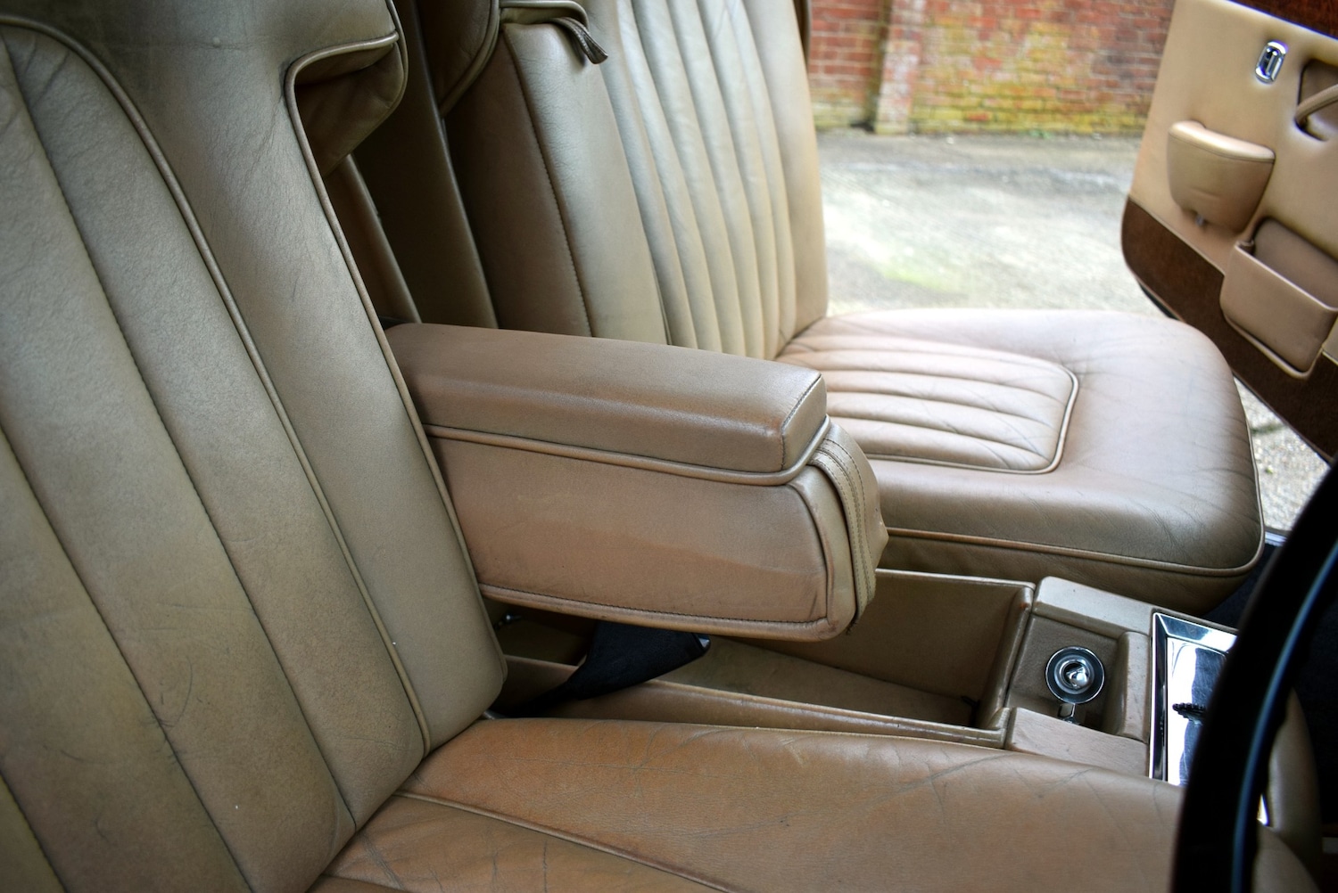 Used Rolls-Royce Silver Shadow 1979 for sale - 77445943: Photo 24