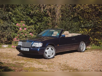 Used Mercedes-Benz E Class 1995 for sale - 78352970: Photo