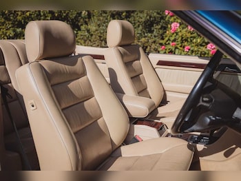 Used Mercedes-Benz E Class 1995 for sale - 78352970: Photo