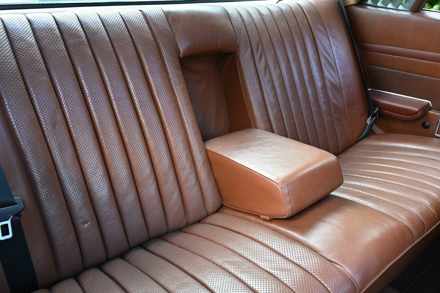 Used Mercedes-Benz SLC 1972 for sale - 76464304: Photo 43