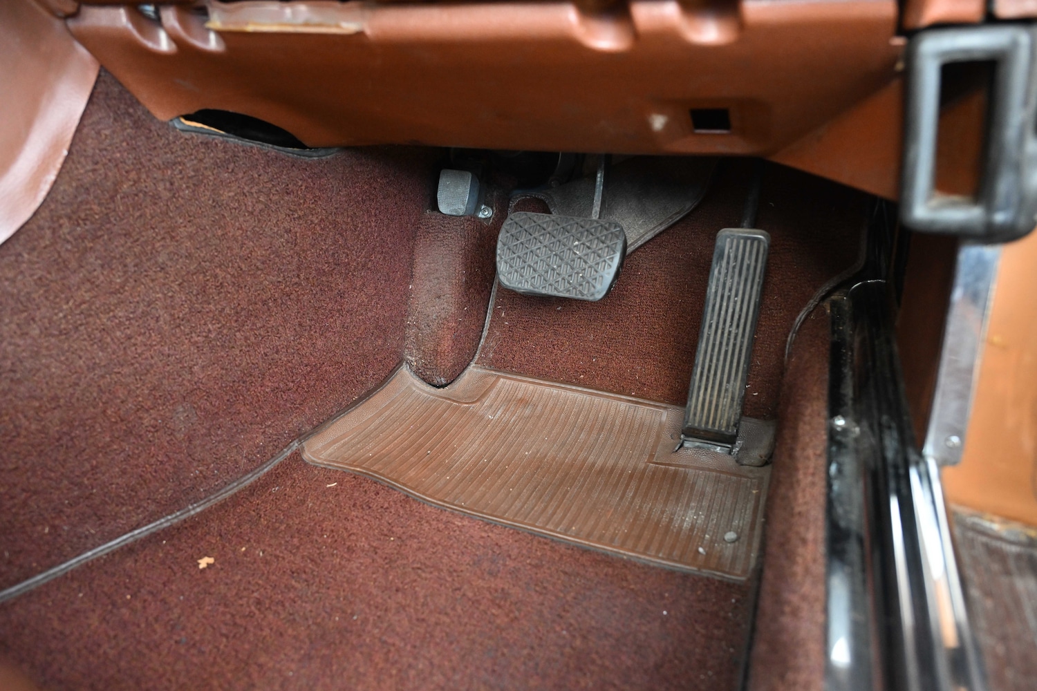 Used Mercedes-Benz SLC 1972 for sale - 76464304: Photo 51