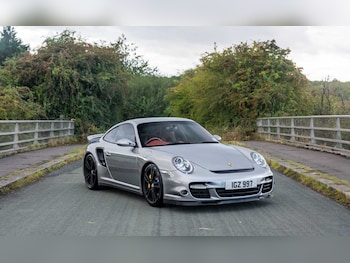 Porsche - 911