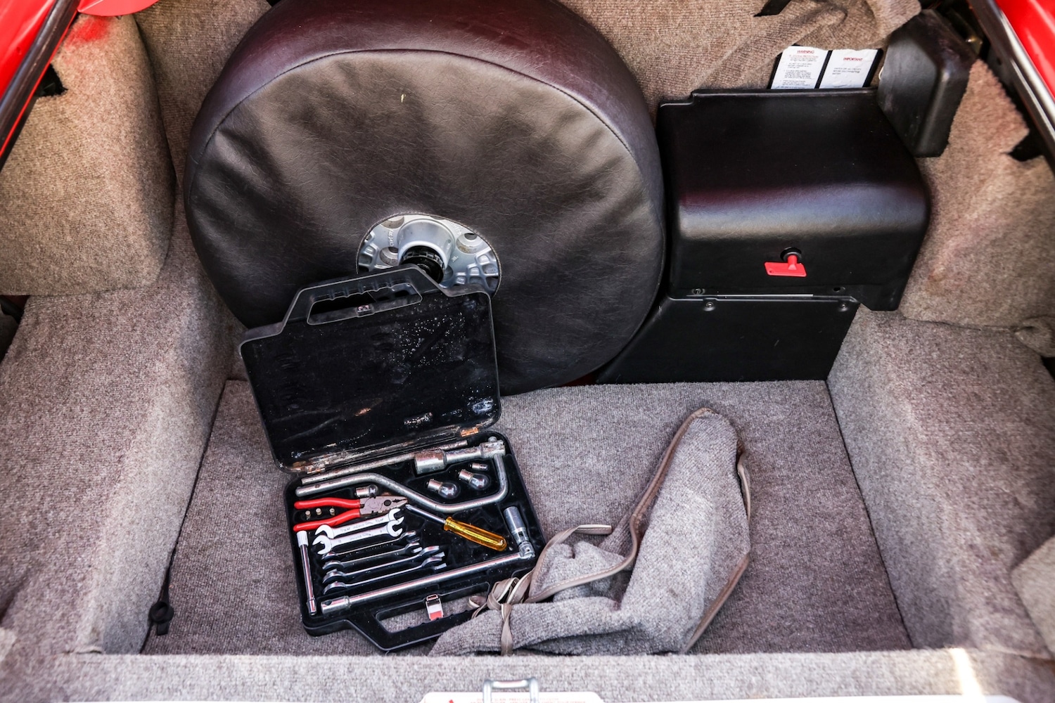 Used Jaguar XJS 1988 for sale - 76464750: Photo 42