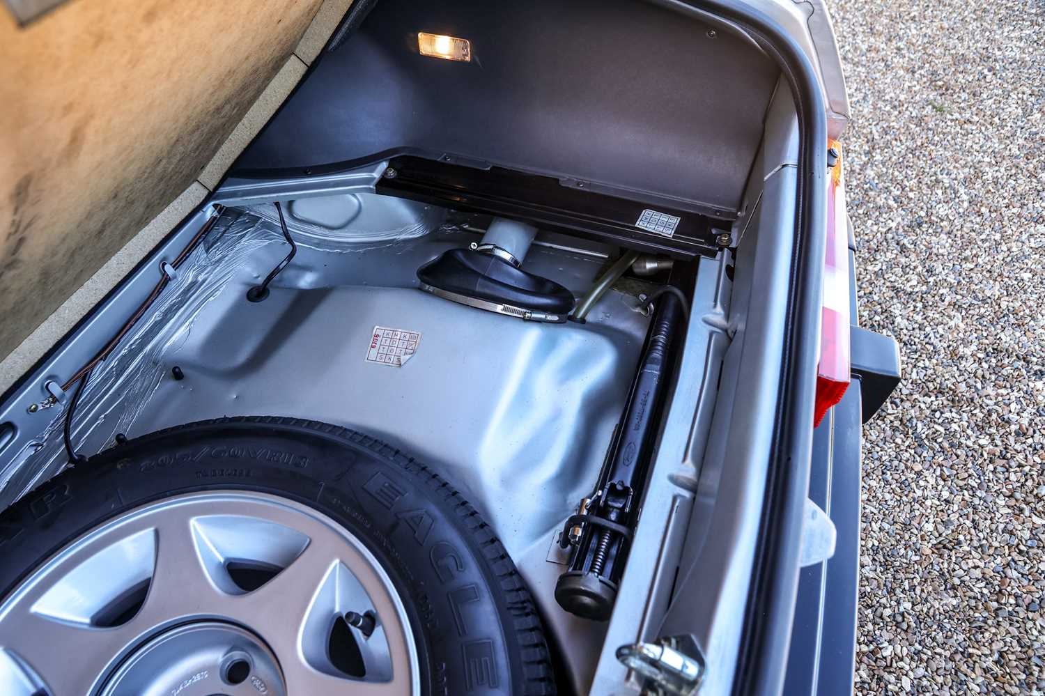 Used Ford Capri 1987 for sale - 76391256: Photo 7