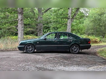 Used Mercedes-Benz E-Class 1998 for sale - 75774431: Photo