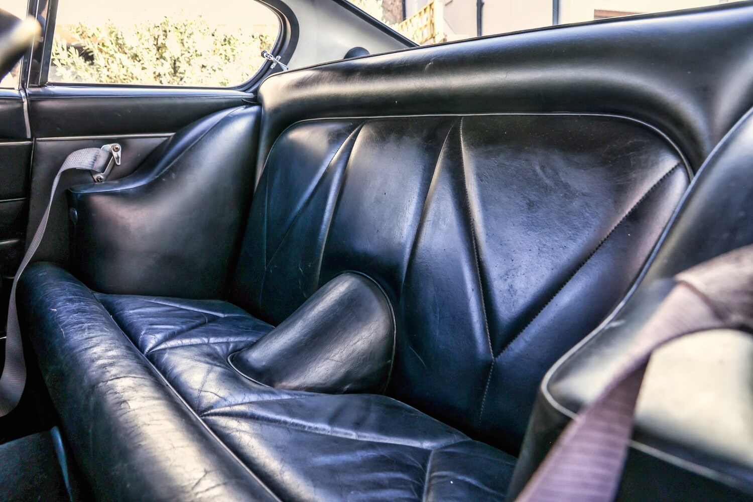 Used Aston Martin DB6 2023 for sale - 77543399: Photo 44