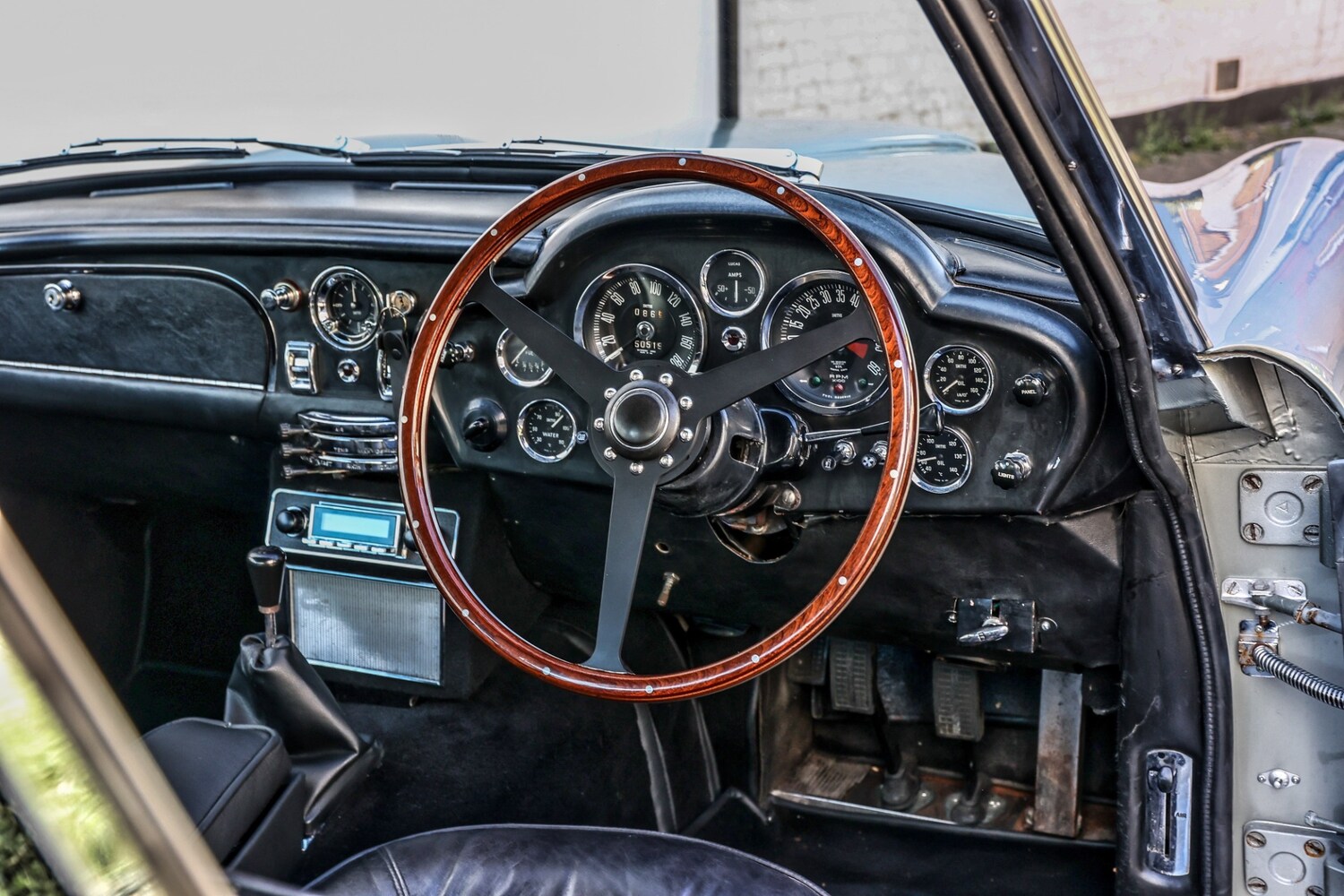 Used Aston Martin DB6 2023 for sale - 77543399: Photo 45