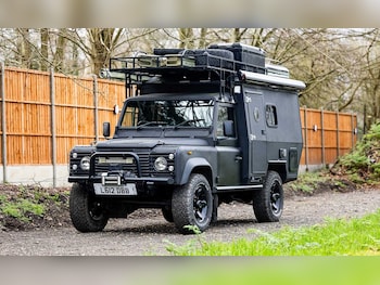Land Rover Defender feature image