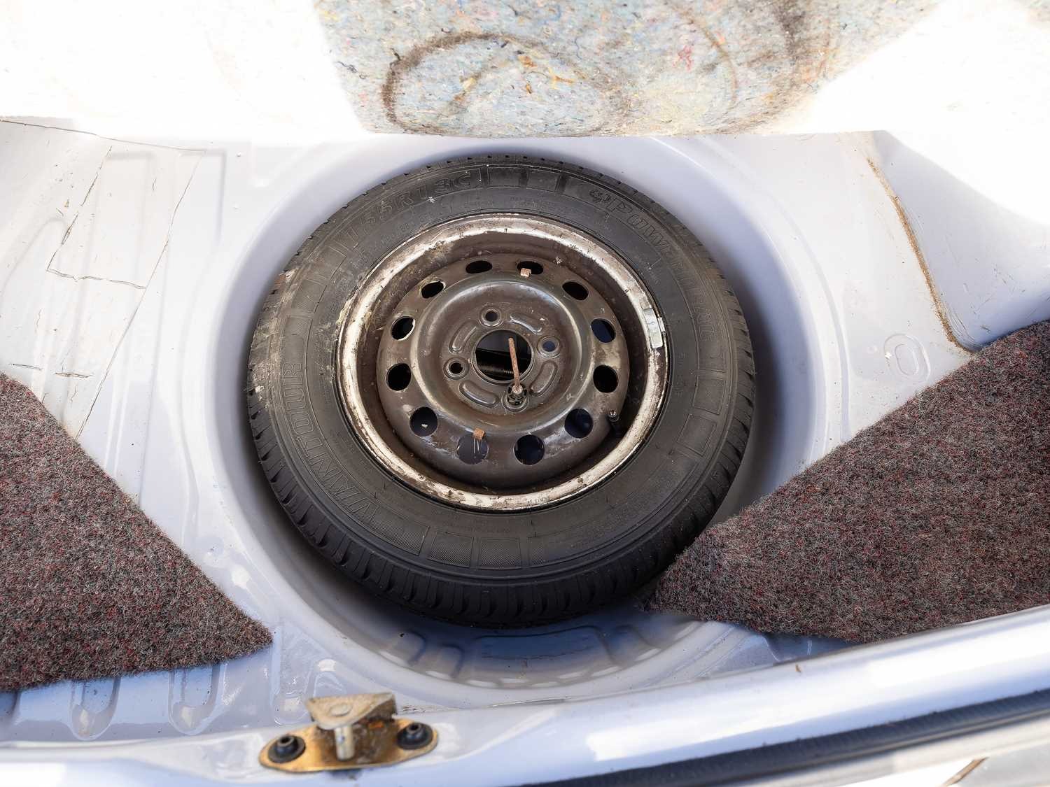 Used Ford Escort 1986 for sale - 76392343: Photo 41