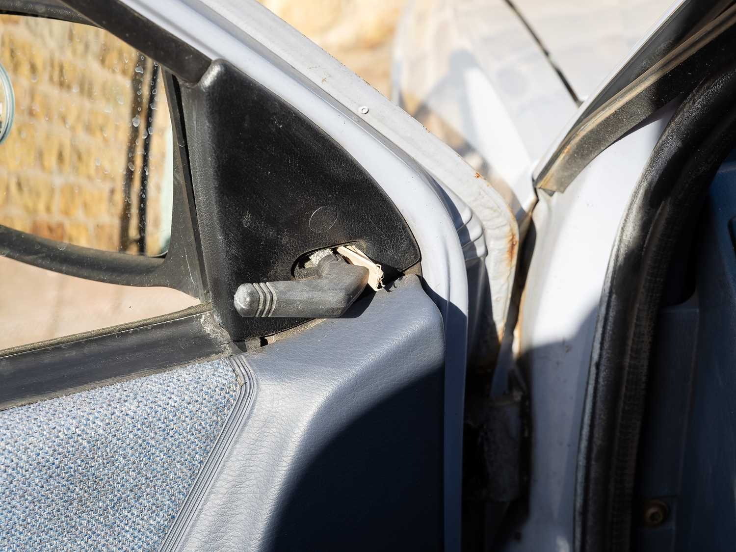 Used Ford Escort 1986 for sale - 76392343: Photo 46