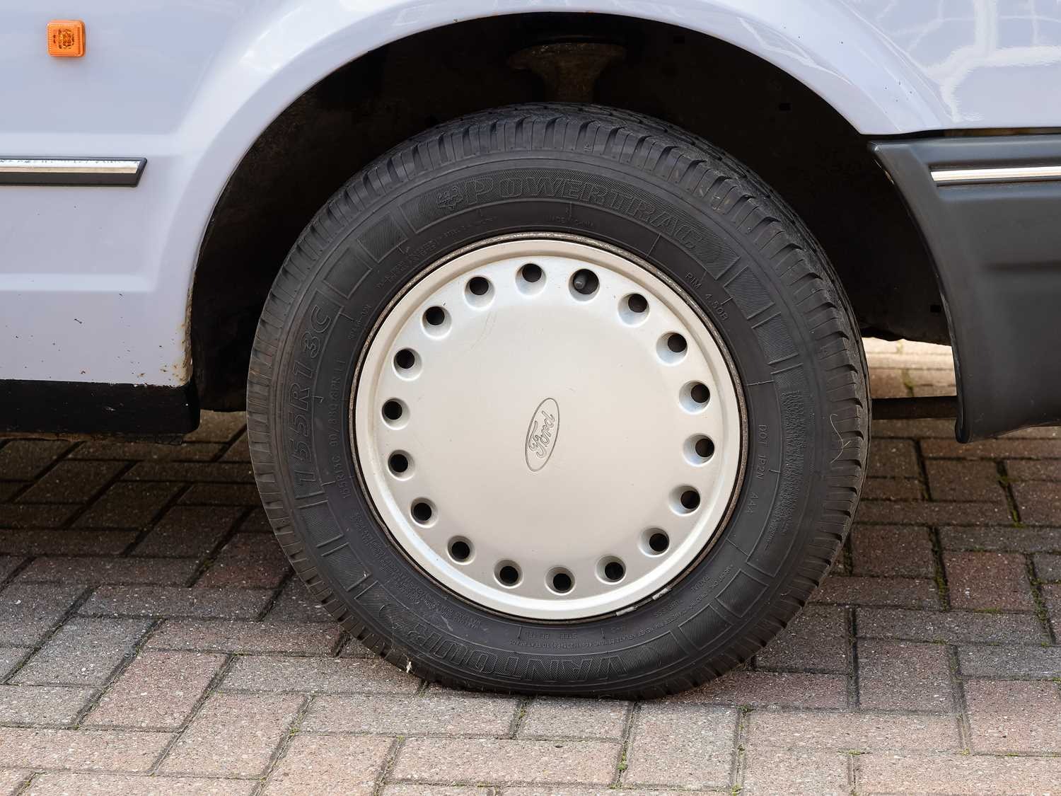 Used Ford Escort 1986 for sale - 76392343: Photo 57