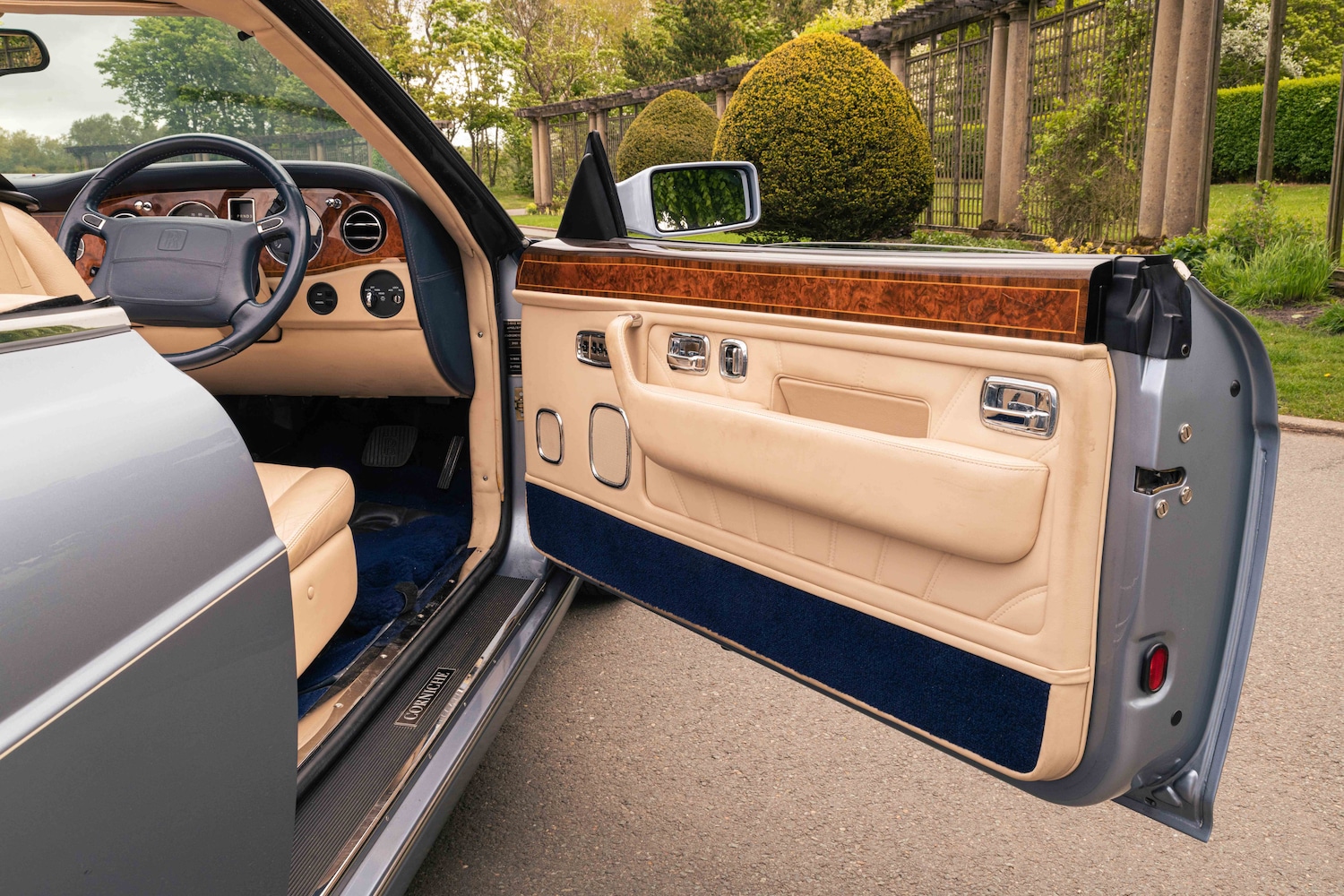 Used Rolls-Royce Corniche 2001 for sale - 77431961: Photo 32