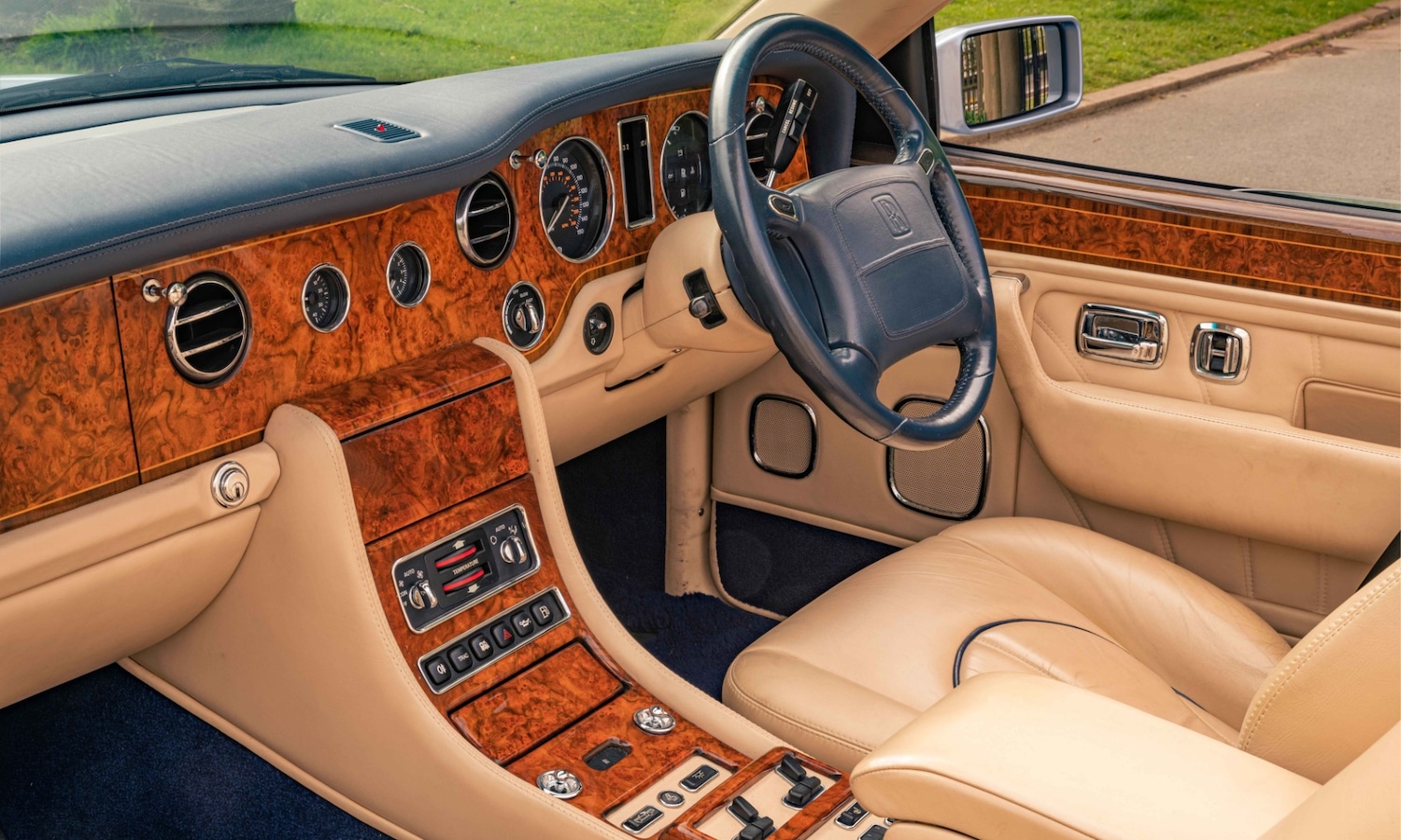 Used Rolls-Royce Corniche 2001 for sale - 77431961: Photo 4