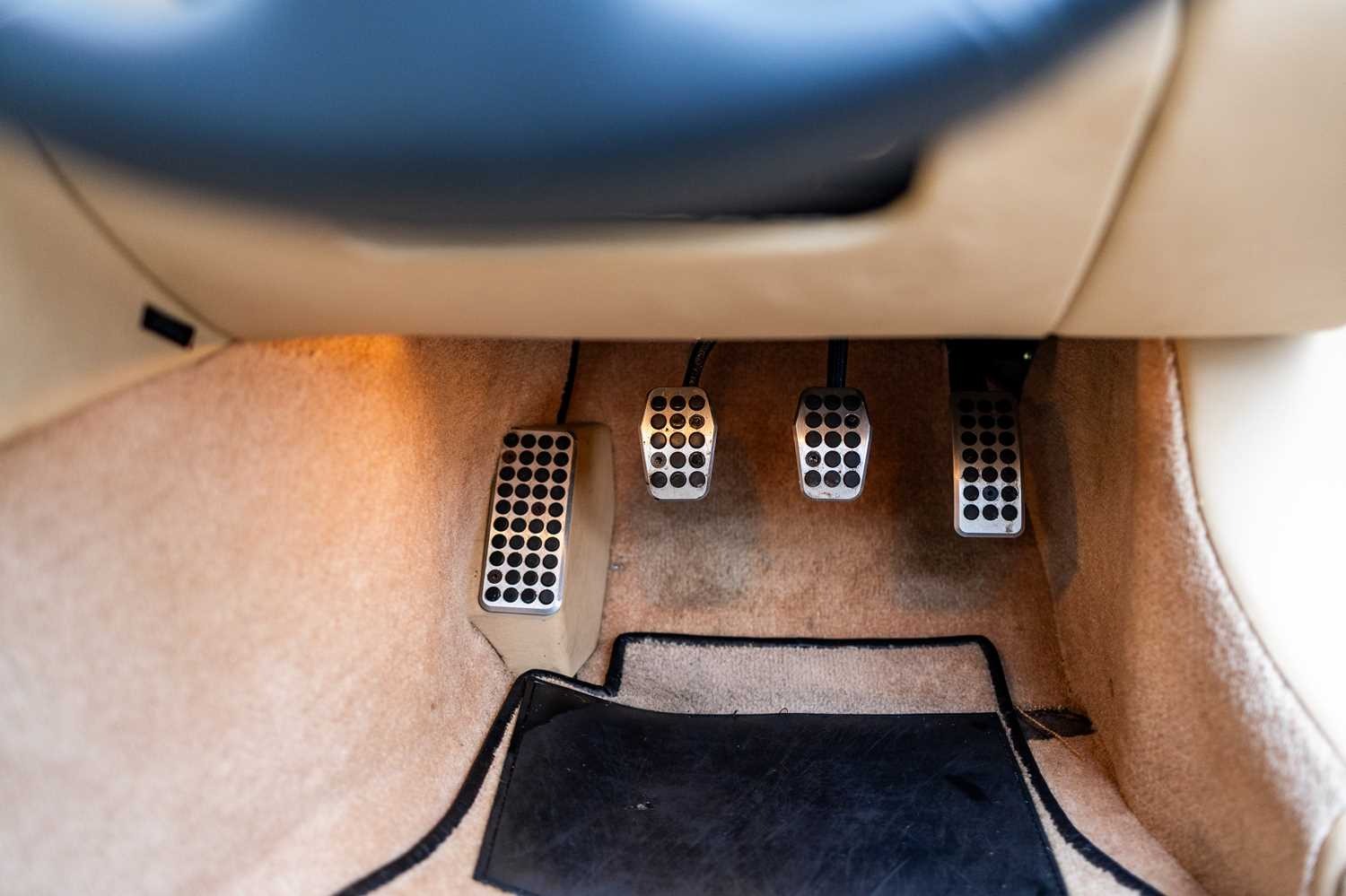 Used Aston Martin Vanquish 2007 for sale - 76553759: Photo 33