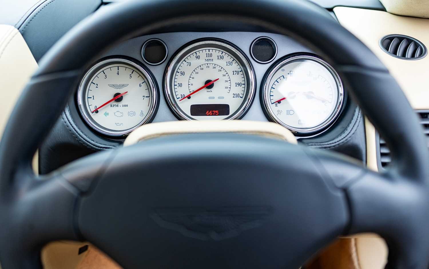 Used Aston Martin Vanquish 2007 for sale - 76553759: Photo 58