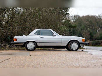 Used Mercedes-Benz 560 1987 for sale - 77445733: Photo