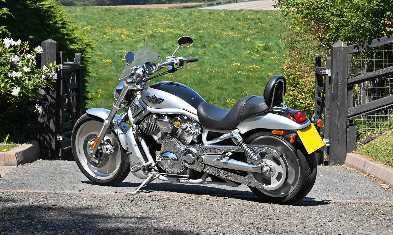 Used Harley-Davidson V-ROD 2003 for sale - 78411623: Photo 3