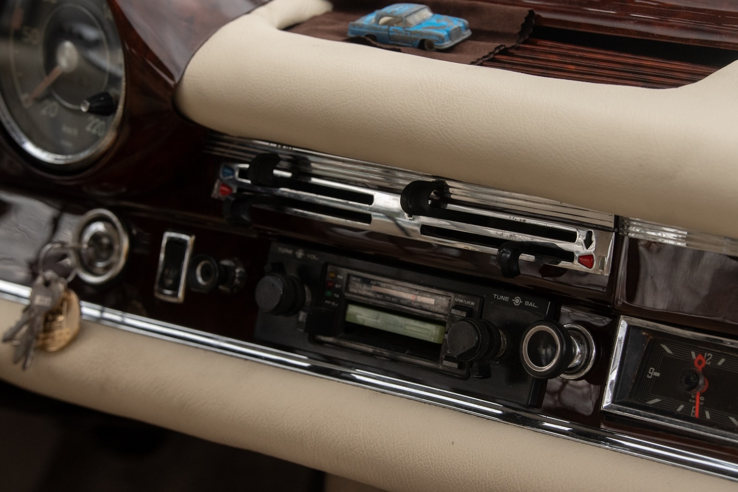 Used Mercedes-Benz 300 1966 for sale - 77581590: Photo 41