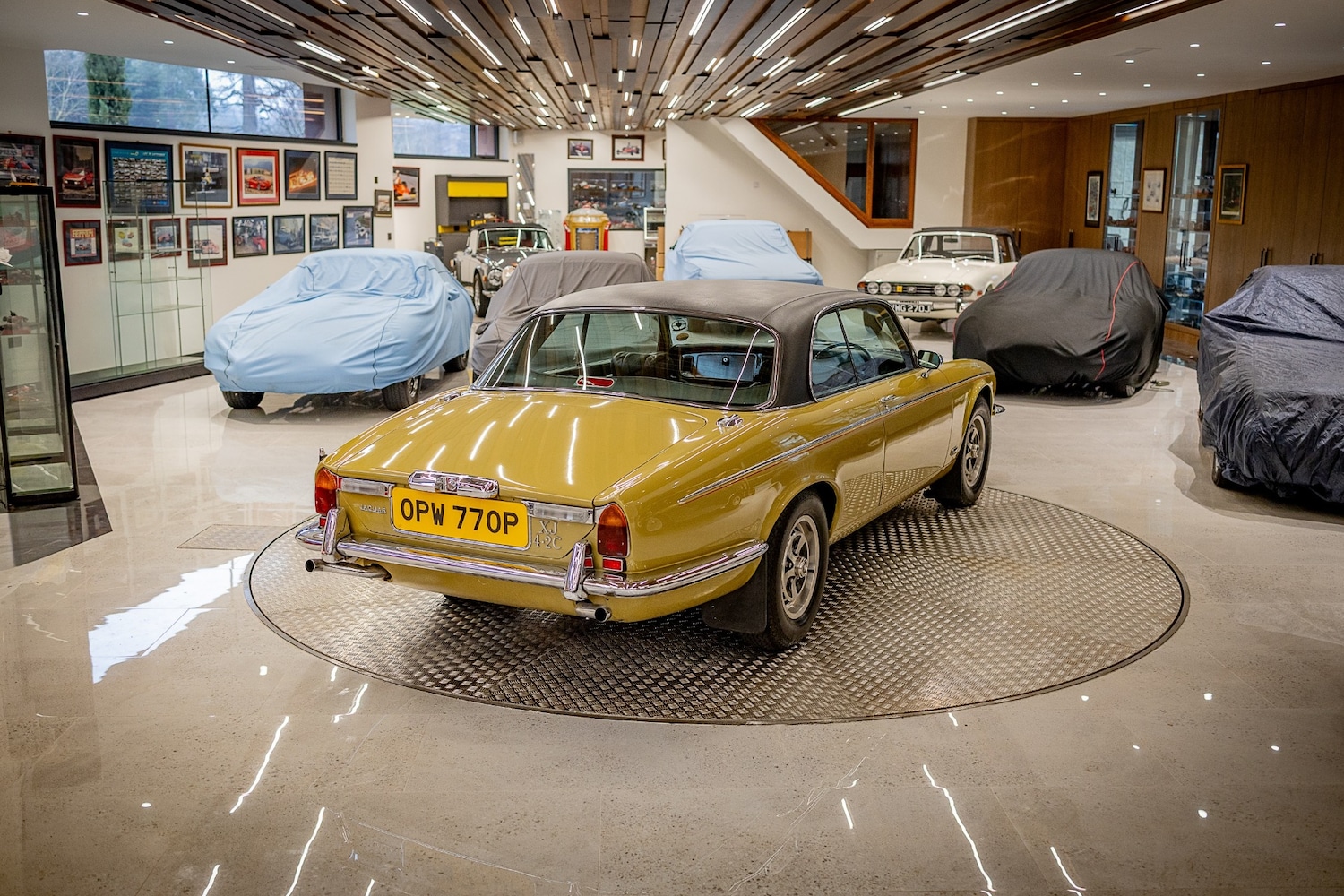 Used Jaguar XJ 1975 for sale - 77446888: Photo 15