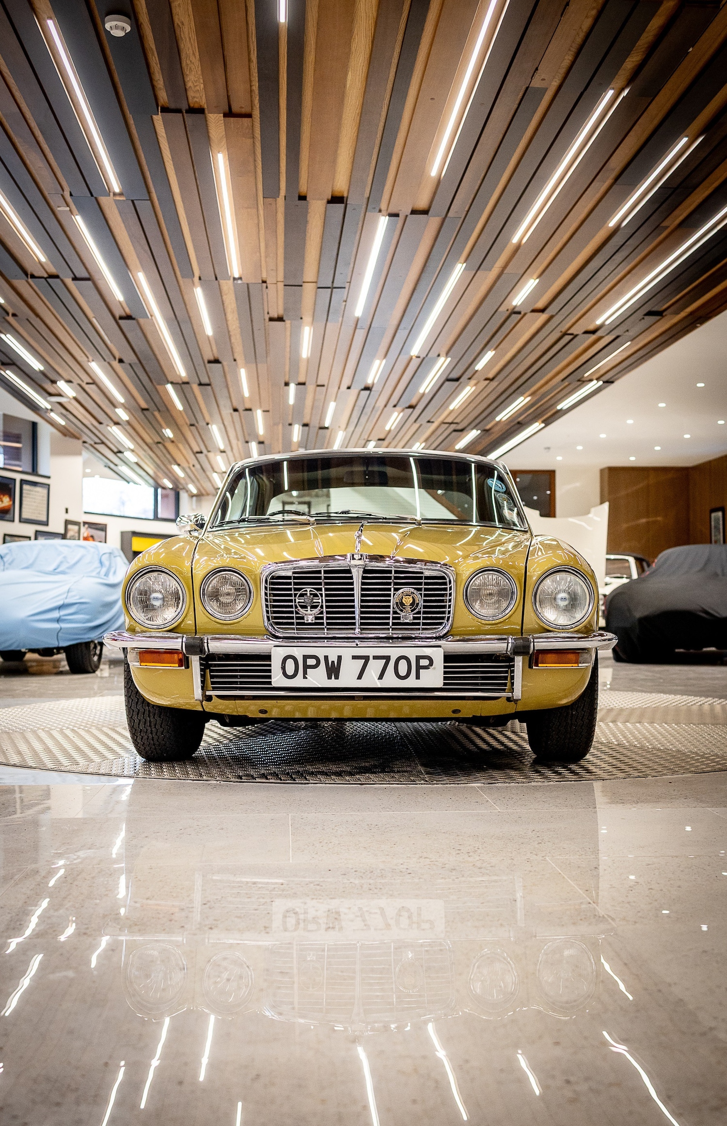 Used Jaguar XJ 1975 for sale - 77446888: Photo 18