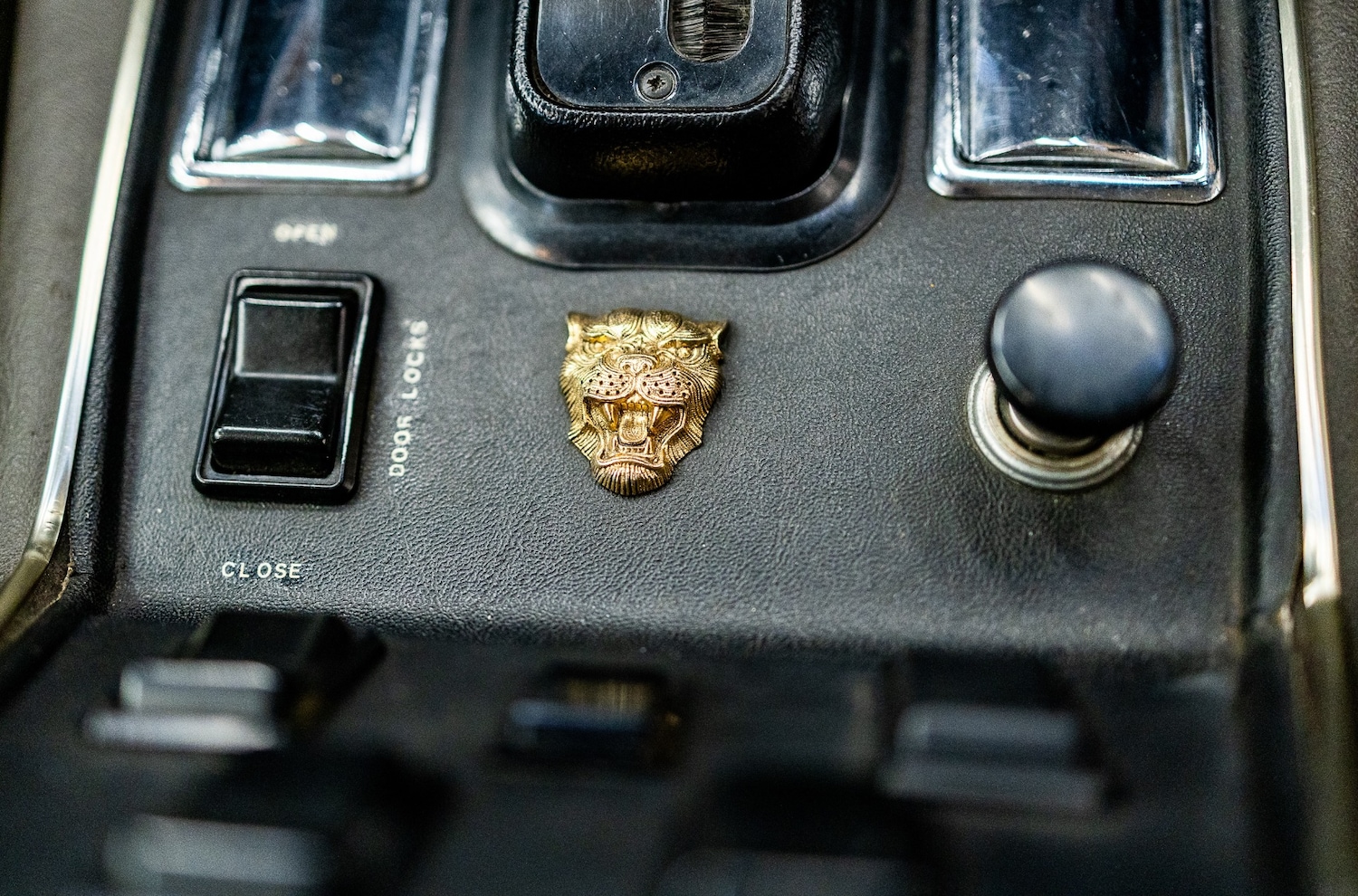 Used Jaguar XJ 1975 for sale - 77446888: Photo 45