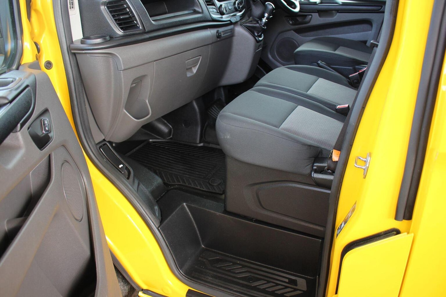 Used Ford Transit Custom 2022 for sale - 76305572: Photo 2