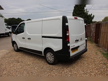 Vauxhall Vivaro feature image