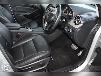 Used Mercedes-Benz B Class 2014 for sale - 76588408: Photo