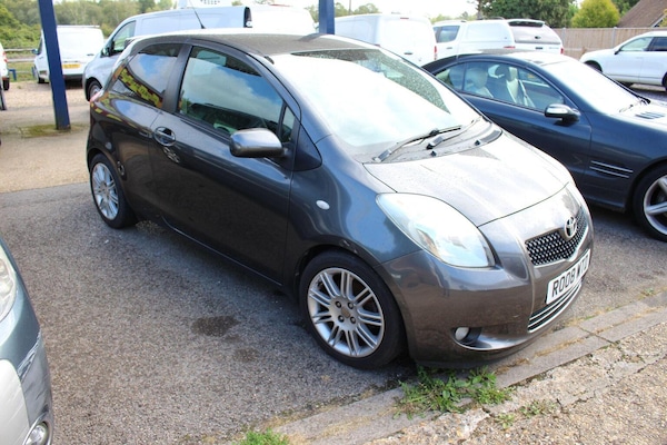 Used Toyota Yaris 2008 for sale - 76101067: Photo 2