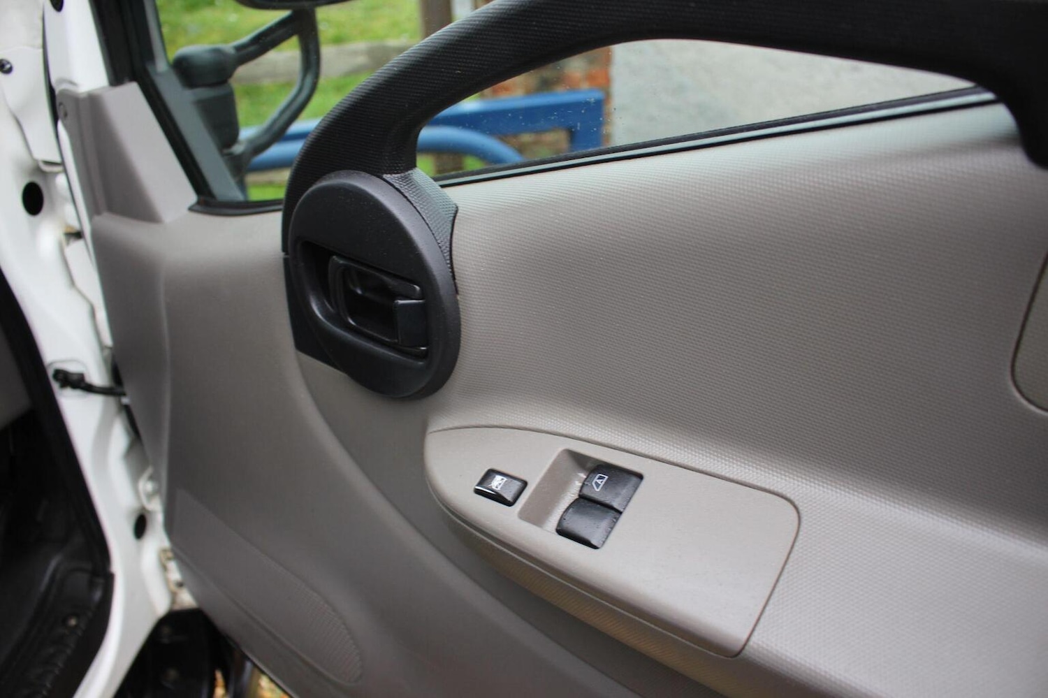 Used Nissan Cabstar 2015 for sale - 77453149: Photo 4