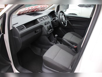 Used Volkswagen Caddy Maxi 2016 for sale - 76164543: Photo 3
