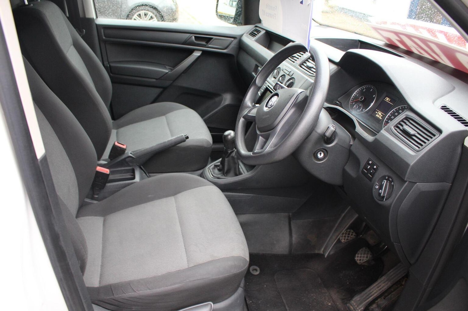 Used Volkswagen Caddy Maxi 2016 for sale - 76164543: Photo 8