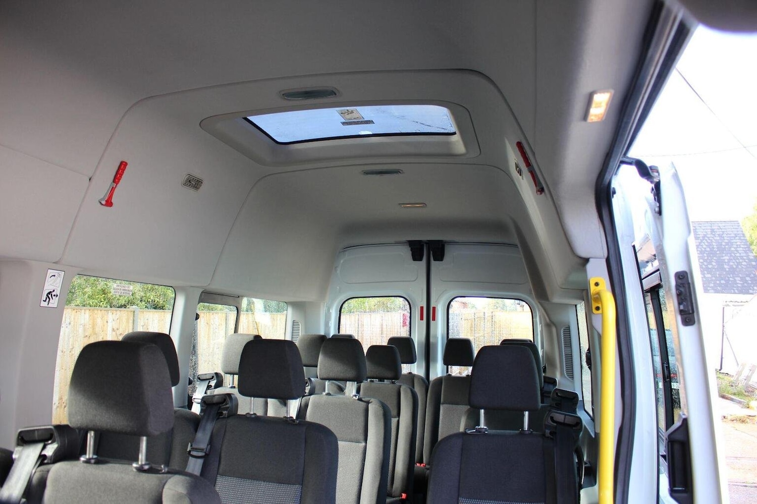 Used Ford Transit 2015 for sale - 76793805: Photo 2