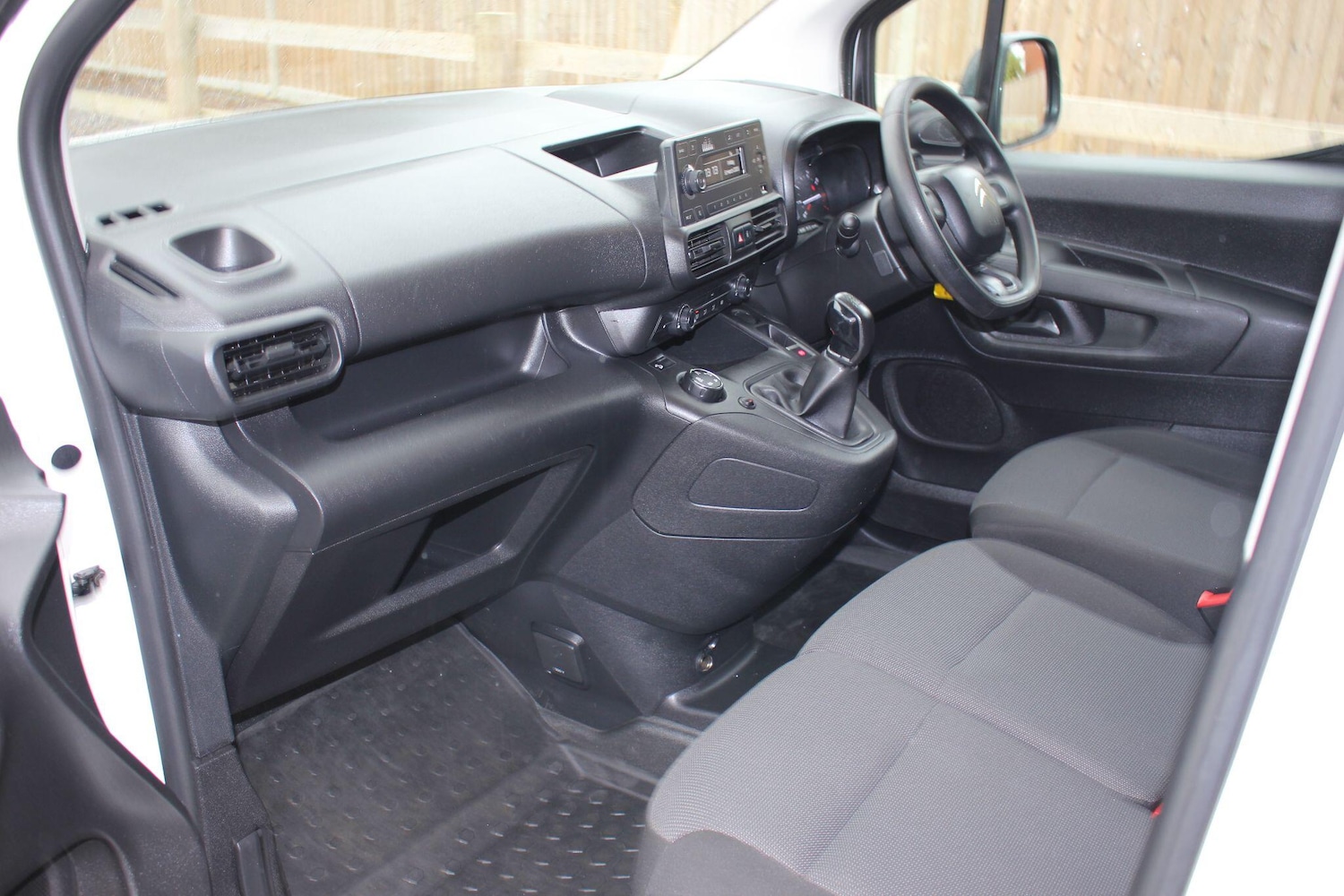 Used Citroen Berlingo 2021 for sale - 78190494: Photo 2