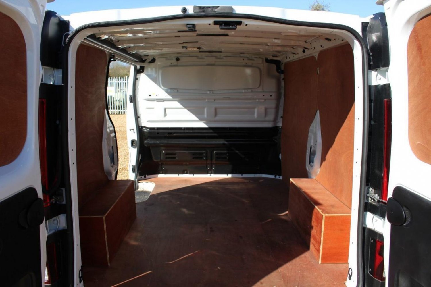 Used Vauxhall Vivaro 2019 for sale - 76436385: Photo 9