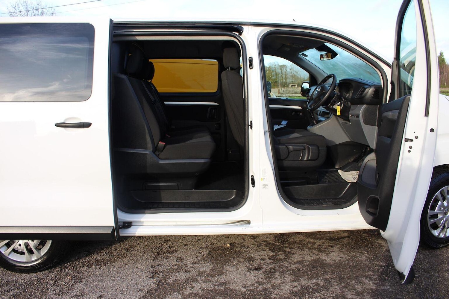 Used Vauxhall Vivaro 2022 for sale - 76725710: Photo 6