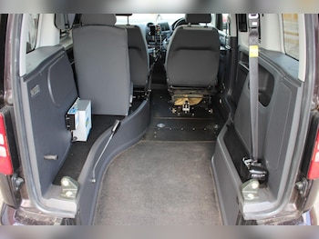 Used Volkswagen Caddy 2012 for sale - 76793807: Photo