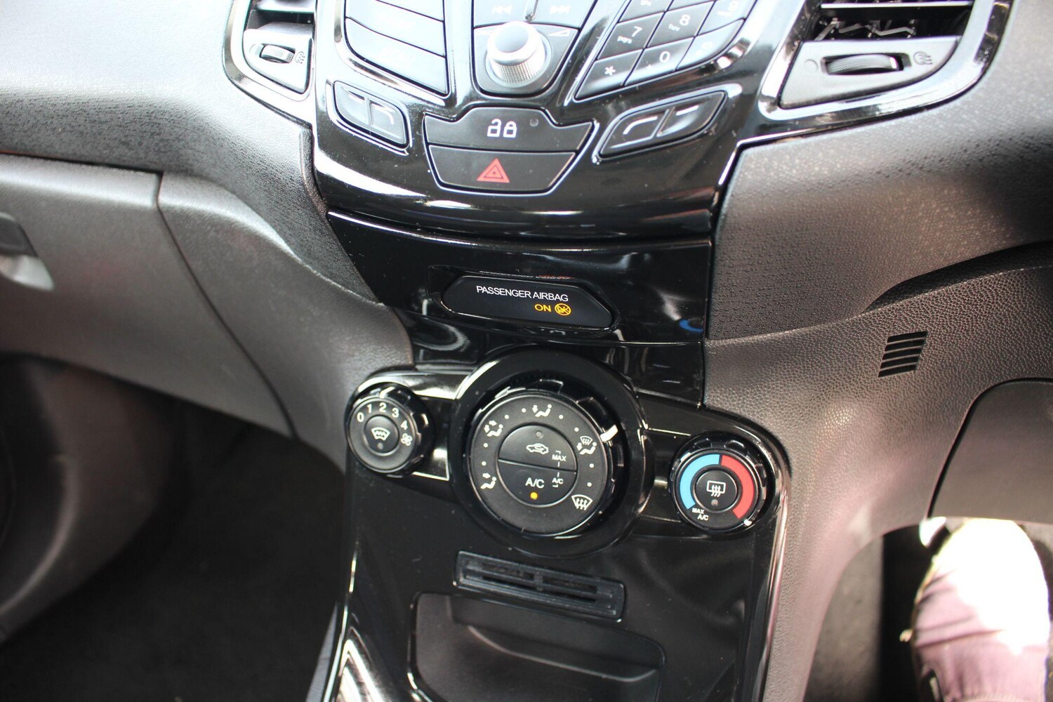 Used Ford Fiesta 2013 for sale - 78190502: Photo 9