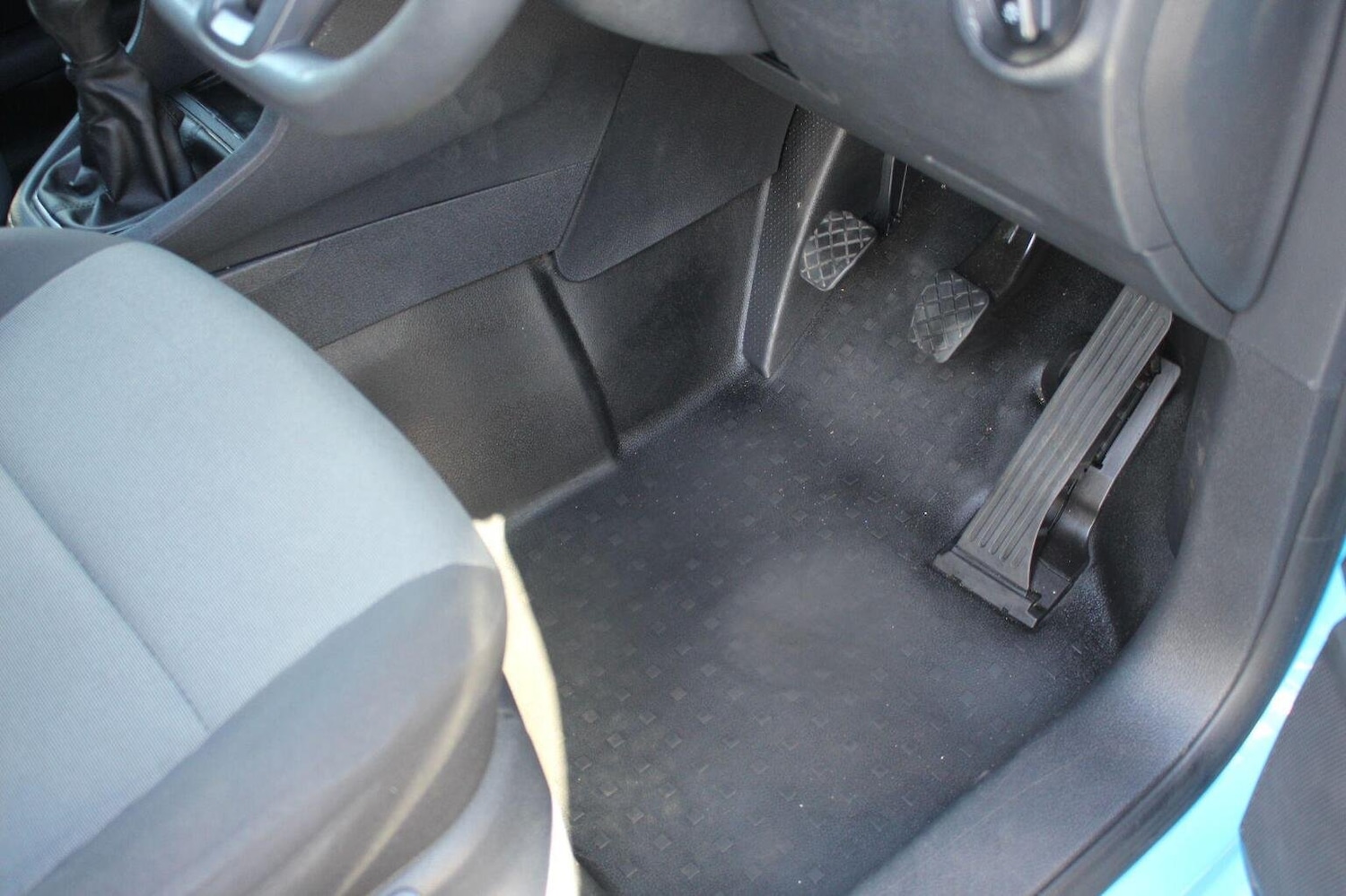 Used Volkswagen Caddy Maxi 2015 for sale - 76030793: Photo 3