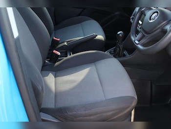 Used Volkswagen Caddy Maxi 2015 for sale - 76030793: Photo 4