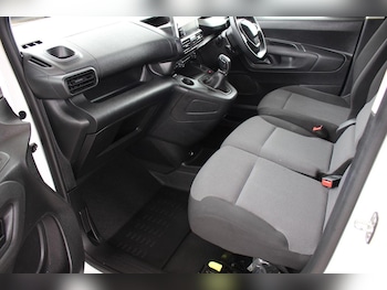 Used Peugeot Partner 2020 for sale - 75497247: Photo
