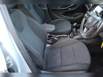 Used Vauxhall Astra 2017 for sale - 76951131: Photo