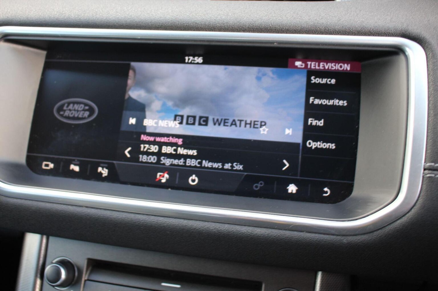 Used Land Rover Range Rover Evoque 2018 for sale - 78084507: Photo 11