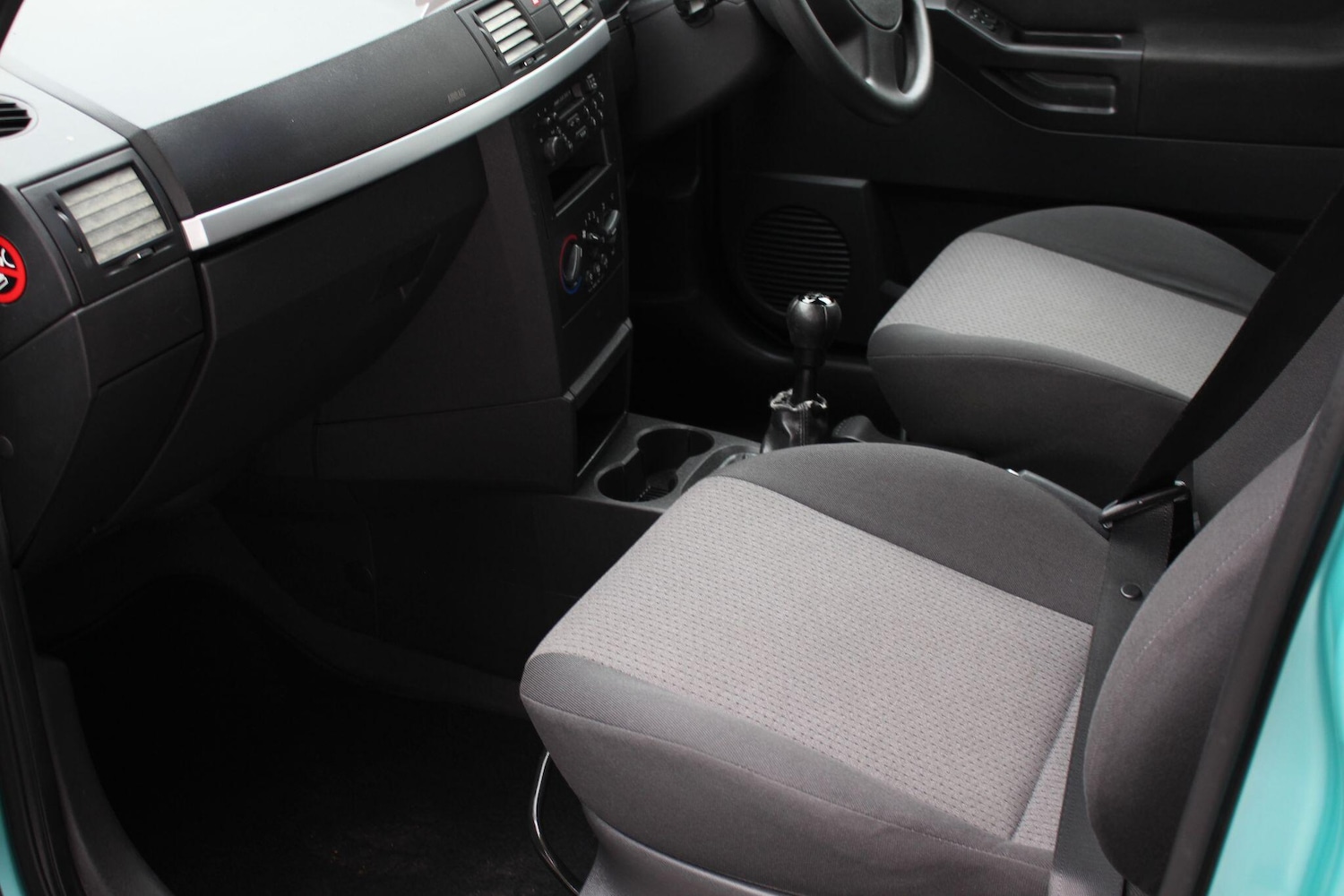 Used Vauxhall Meriva 2004 for sale - 78206841: Photo 2